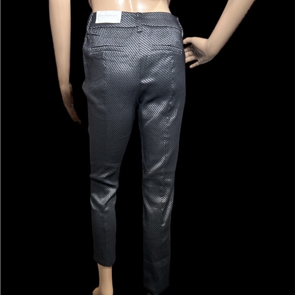 CATO FASHIONS - Contemporary Metallic Pattern Cigarette Pants - Size 2 - Picture 4 of 7